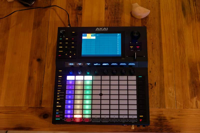 Akai Force Standalone Music Production / DJ Performance System 2019 - Black image 1