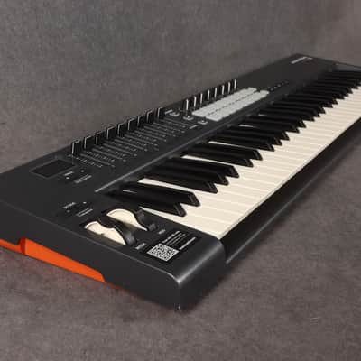 Novation Launchkey 61 Midi Keyboard Controller - 2nd Hand image 3