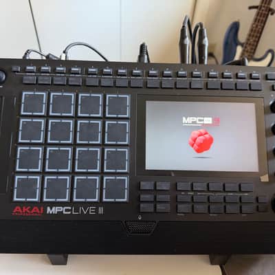 Akai MPC Live III Standalone Sampler / Sequencer 2025 - Present - Black image 2