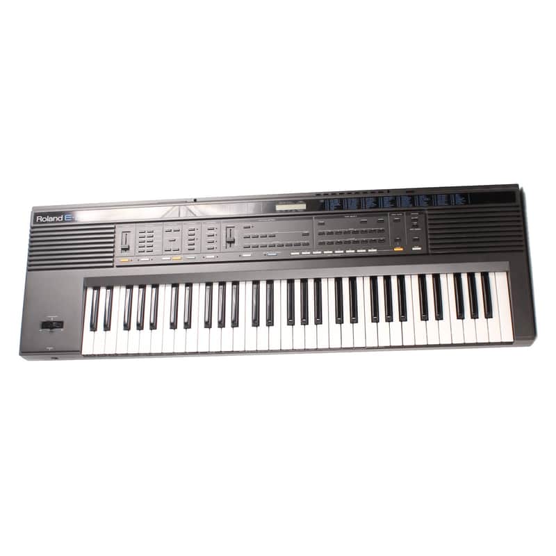 Roland E-20 Intelligent Synthesizer image 1