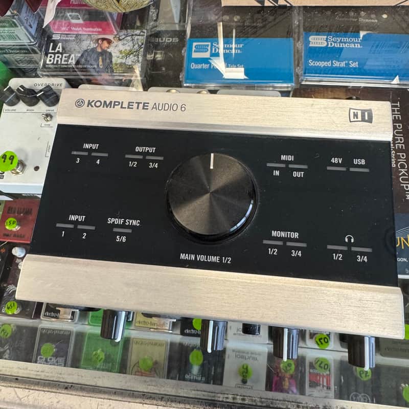 Native Instruments Komplete Audio 6 USB Audio Interface