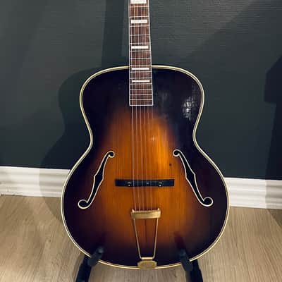 Levin Royal 1946 image 1