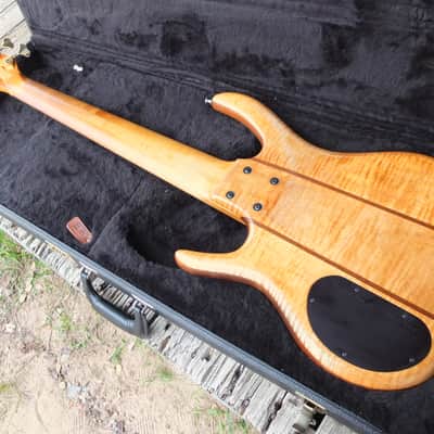 Ken Smith Maple Walnut 6 String Bass 2004 - Natural image 7