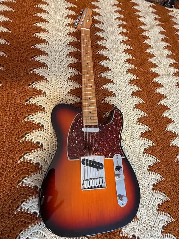 Fender American Standard Telecaster with Maple Fretboard 1998 - 2000 3-Color Sunburst image 1