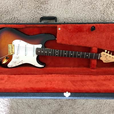 Fender Stratocaster 50th Anniversary Edition 2004 - Triburst image 4