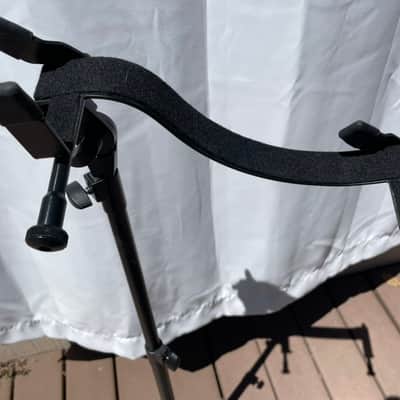 K&M 14761 Performer Stand for Acoustic Guitars image 4