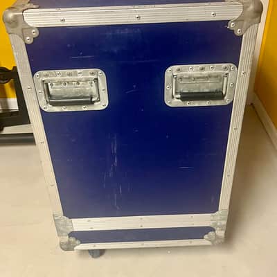 ABM 410T 8om 600w ABM ABM 115 8ohm 300w 2009 with ATA travel cases and padded covers image 9