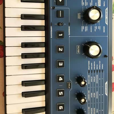 Novation MiniNova 37-Key 18-Voice Synthesizer 2012 - Present - Blue image 4