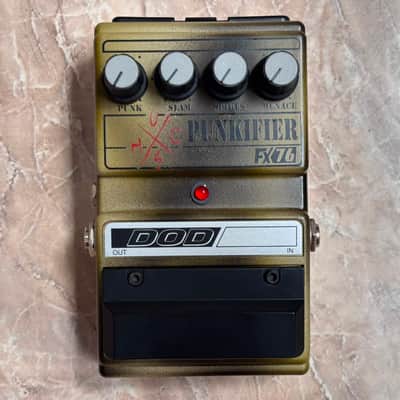 DOD Punkifier FX76 [NOS - New Old Stock, Complete with Box, Manual, Stickers etc] 1995 - 1997 Yellow & Black Matte Airbrush Finish image 7