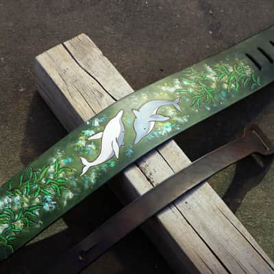 Burny Black Wide Guitar Strap 3.5" - dreaming girl green/brown made to order - oil image 3