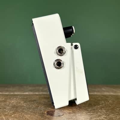 Boss NS-2 Noise Suppressor (Silver Label) 1989 - Present - White image 5
