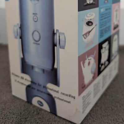 Yeti Studio USB Mic Exclusive Limited Platinum Edition image 3