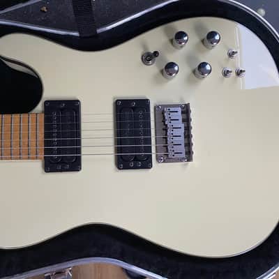Carvin T-style custom shop 90's ? - White with Tortoise Binding image 5