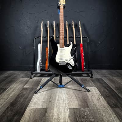 Squier Affinity Stratocaster SSS - Black image 1