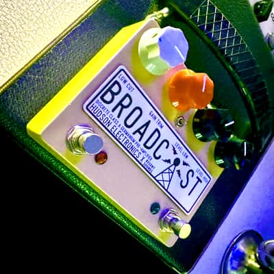Hudson Electronics Broadcast x Regent Sounds 2010-2020 - Cream Sand image 2
