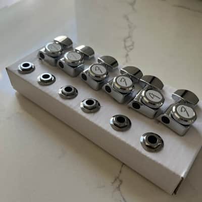 Fender Staggered Locking Tuners - Mint! image 1