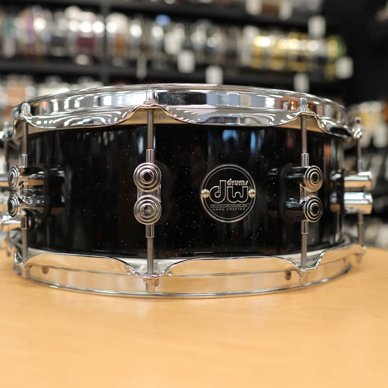 Pre-Owned DW Performance Series 5.5x14" Maple Snare Drum (Black Mirra)