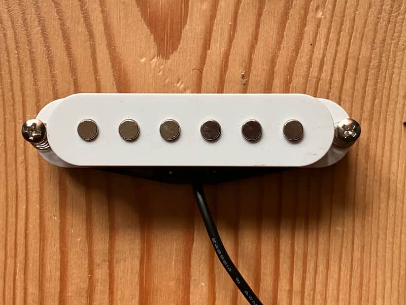 Harley Benton Standard Series ST20 Guitar Middle Pickup 6.6K Ohms image 1