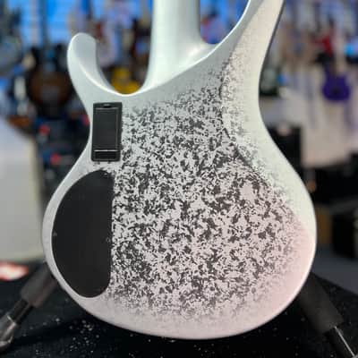Ibanez 25th-anniversary BTB Standard 6-string Electric Bass - Silver Blizzard Matte FREE PLEK! 988 image 8