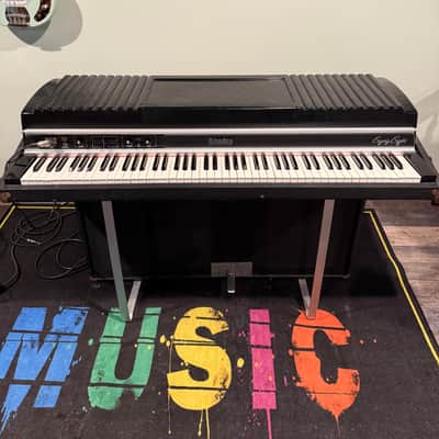 Rhodes Mark II Suitcase Piano 88-Key Electric Piano (1980 - 1983