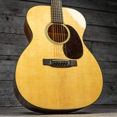 Martin 000-18 image 2