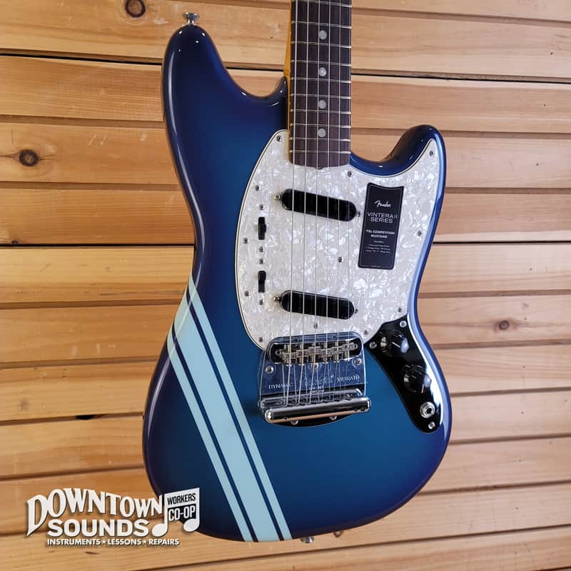 2023 Fender Vintera II '70s Competition Mustang with Fender Deluxe Gig Bag - Competition Burgundy, 7lb 3oz