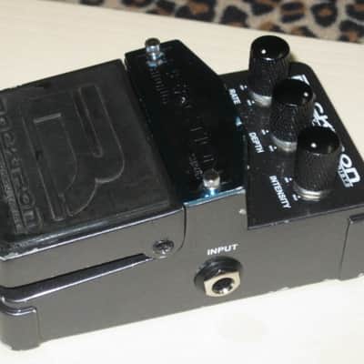 used (light average wear) Rocktron Reaction Chorus (from early 2010s) NO box / NO paperwork / NO battery image 7