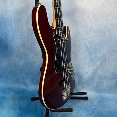 Fender AJB-M Aerodyne Jazz Bass Medium Scale Old Candy Apple Red, MIJ image 6