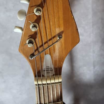 Rare 1960s Japanese Vintage Electric Guitar – Original Condition & Ready to Play! image 6