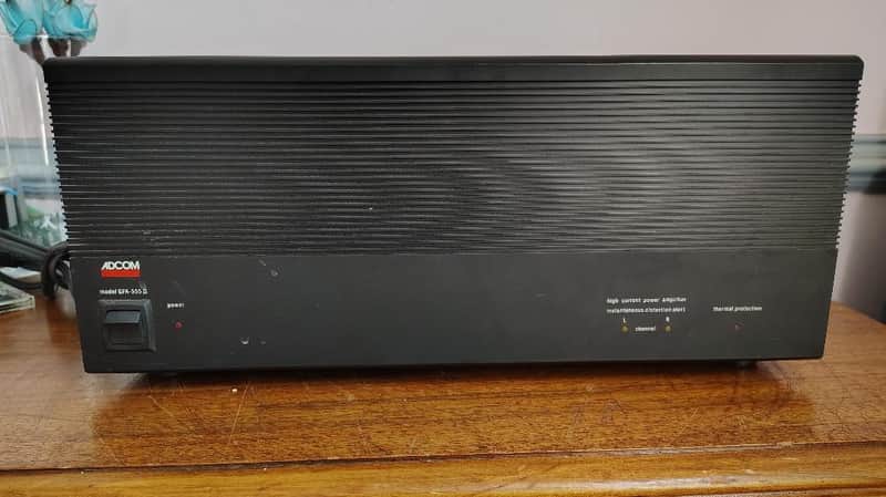 Adcom GFA5555 II amplifier in excellent condition - 1980's image 1