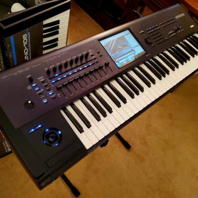 MUST SEE!!! KORG KRONOS 61 FULLY INSPECTED/SERVICED AND IN AMAZING CONDITION! image 9