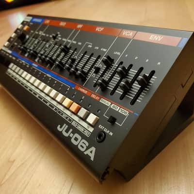 [PINE3D Stands] for Roland Boutique Series | JU-06A & TB-03 & TR-08 & SH-01A