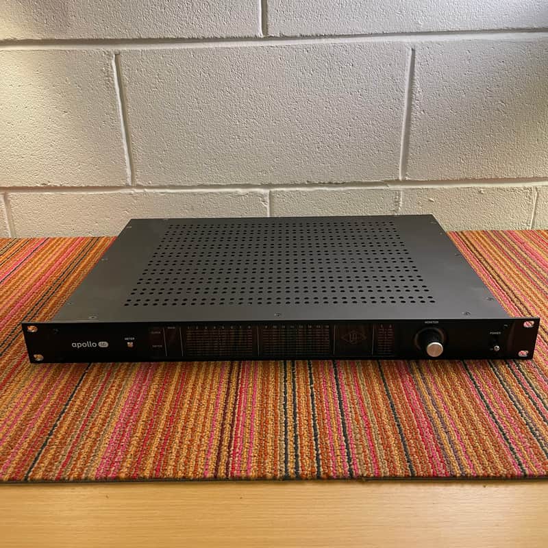 Universal Audio Apollo 16 QUAD Thunderbolt 2 Audio Interface 2010s - Black image 1