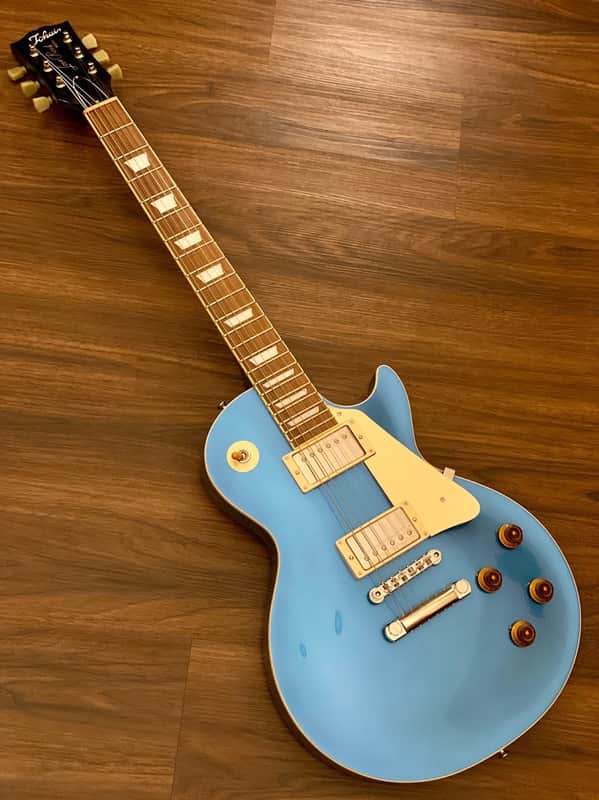 Tokai LS-122 PHB Love Rock Japan in Pelham Blue weight 4.15 KG S/N