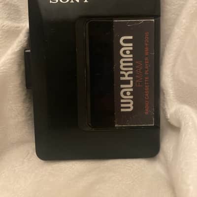Sony Walkman Cassette Tape Player AM/FM WM-F2015 *EXCELLENT* 1990s - Black image 6
