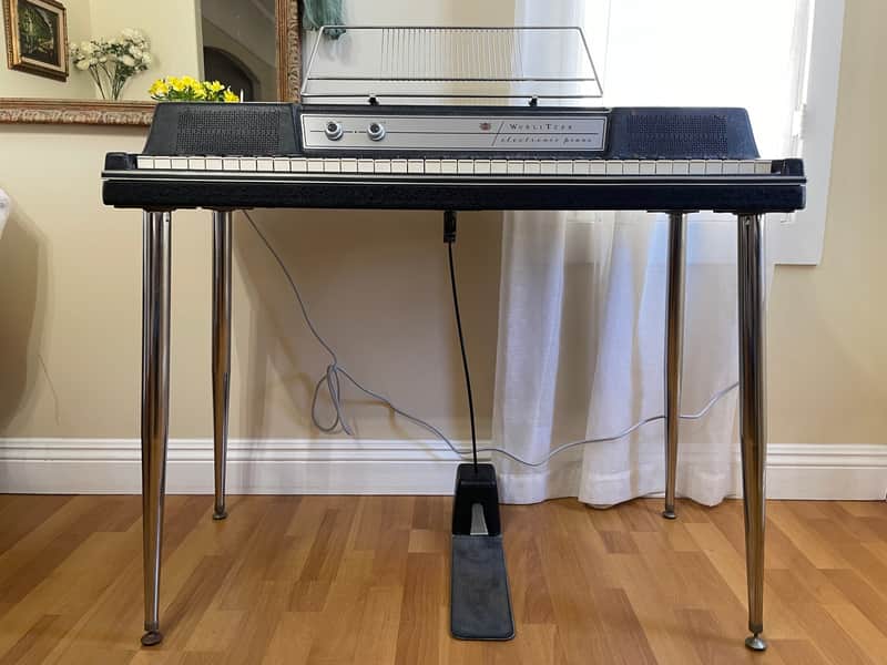 Wurlitzer 200A Electric Piano image 1