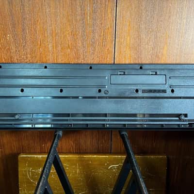 ROLAND JUNO-Gi Mobile Synthesizer with Digital Recorder w/ bag power supply image 9