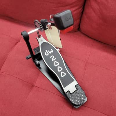 DW 2000 Series Single Bass Drum Pedal image 1