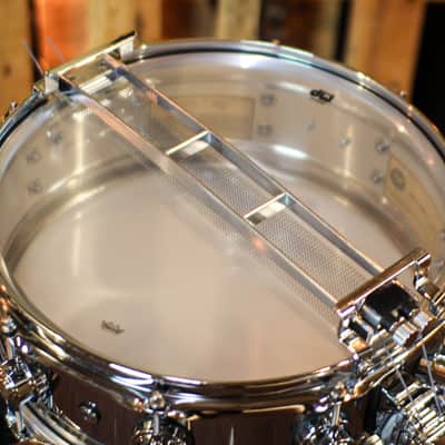 DW 5x14 Collector's Chrome over Brass True Sonic Snare Drum - DRVC0514SAC image 6
