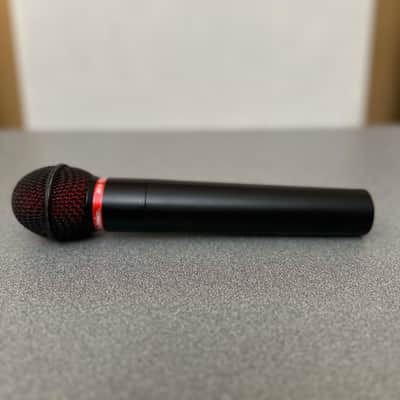 Audio-Technica R1100 Series – Professional Wireless Microphone System – Upgraded Red Pop Filter image 4