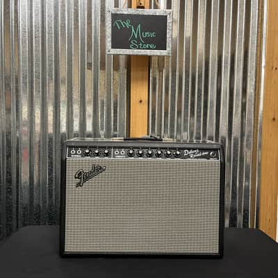 Fender '65 Deluxe Reverb Reissue 22-Watt 1x12" Guitar Combo 1994 - Present - Black image 1