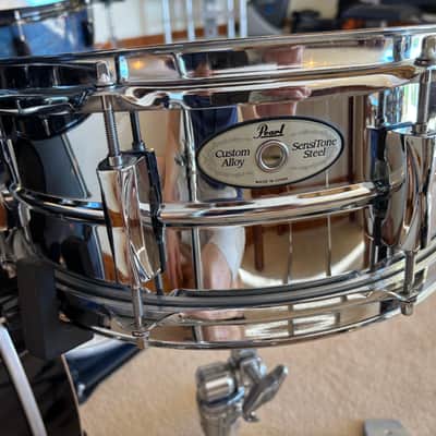 Pearl "Vision" VBX Birch 5 piece drum kit/hardware/cymbals /gig bags/ throne image 2