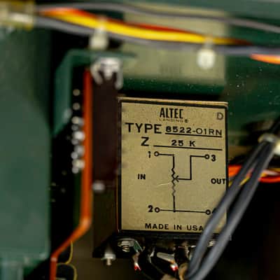 Altec Lansing 9743A Dual Band Limiting Amplifier - Tightens the Lows and Keeps the Highs Articulate image 8
