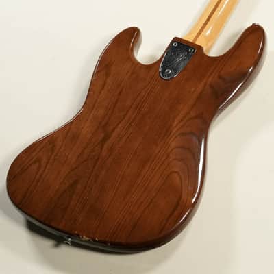 FENDER 1977 Jazz Bass, Walnut Body, RF [S732884] (06/22) image 4