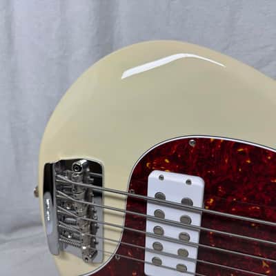 Ernie Ball Music Man 30th Anniversary Stingray sting ray 5 H Bass with Case 2018 - Translucent Buttercream / Roasted maple neck / maple fingerboard image 4