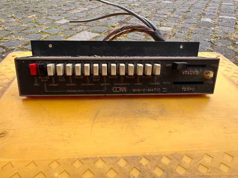 Conn Min-o-matic II drum machine panel image 1