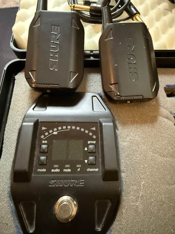 Shure GLXD16 Wireless System with 2 Packs image 1