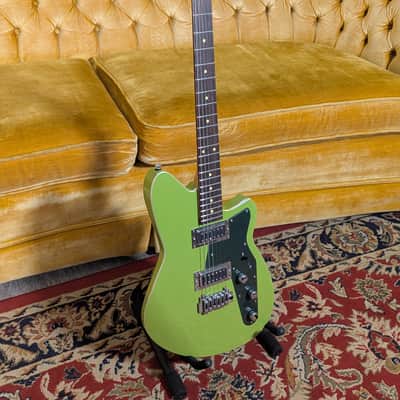 Reverend Jetstream RB with Rosewood Fretboard - Avocado image 14