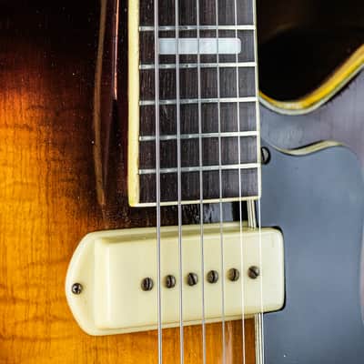 Immagine 1958 Guild X-350 Stratford sunburst - 6