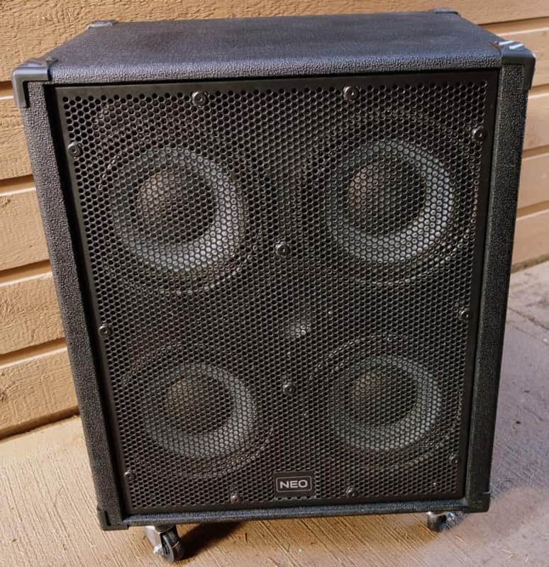 Traynor Neo 4x10 Black image 1